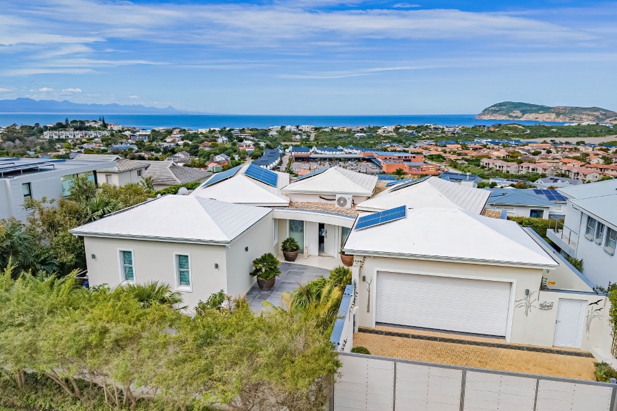 4 Bedroom Property for Sale in Whale Rock Western Cape